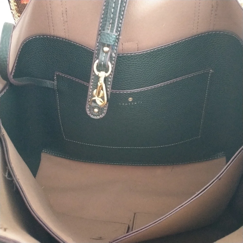Travanti Pebble Faux Leather Olive Green Tote large with Pouch - Picture 9 of 10
